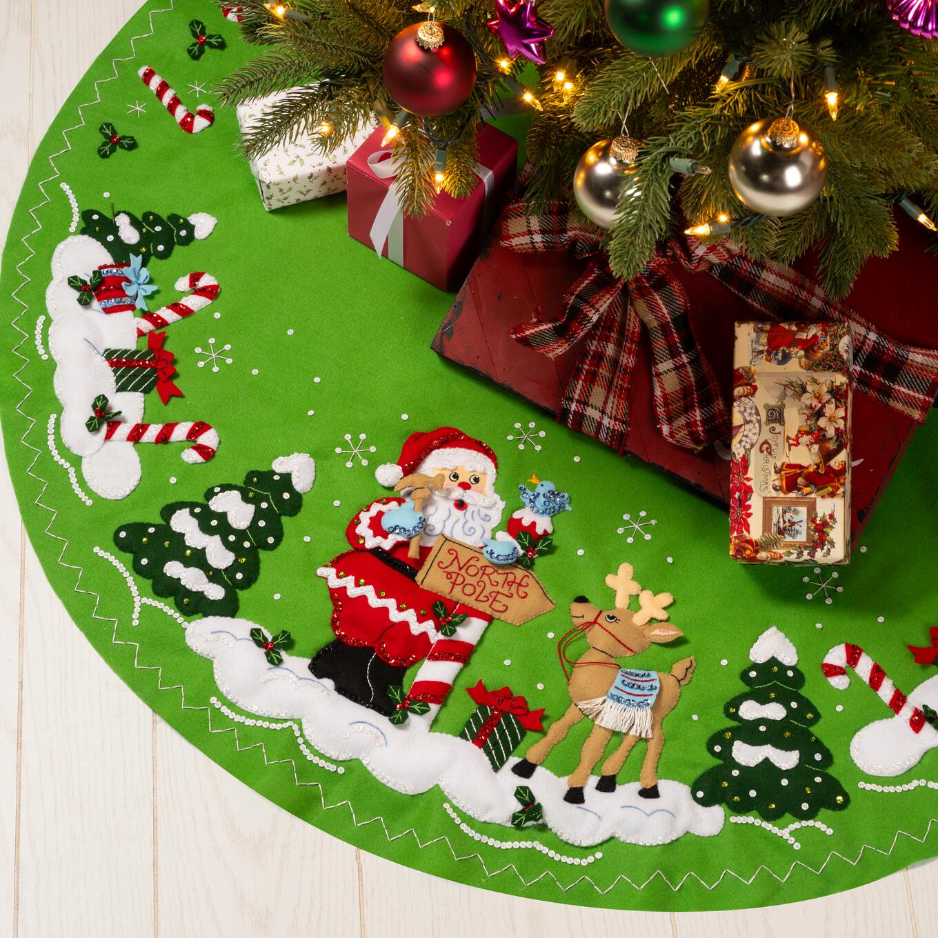 Bucilla ® Seasonal - Felt Tree Skirt - North Pole This Way - 89744E